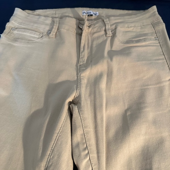 Khaki stretchy jeggings. XL - Picture 4 of 6